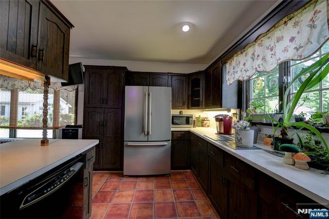 91 Minnisink Road, Totowa, NJ 07512
