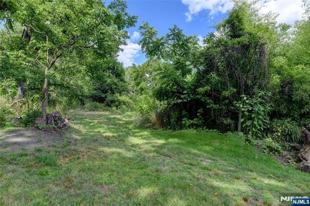 91 Minnisink Road, Totowa, NJ 07512