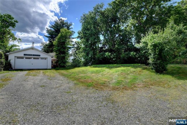 91 Minnisink Road, Totowa, NJ 07512