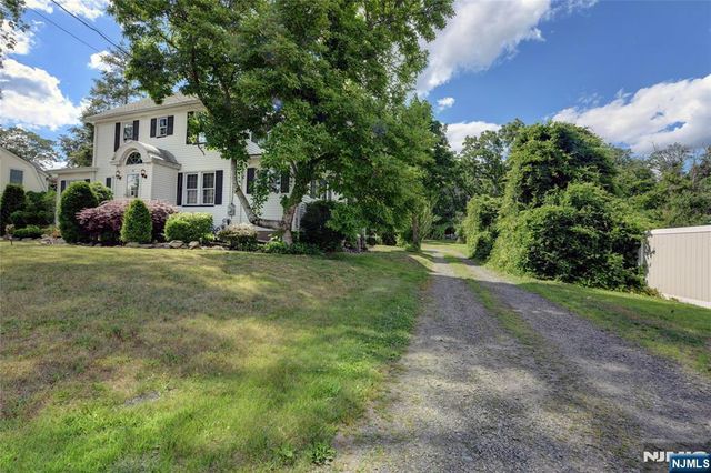 91 Minnisink Road, Totowa, NJ 07512