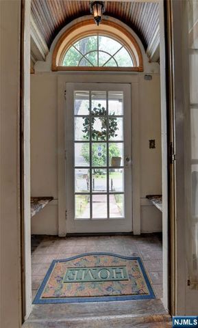 91 Minnisink Road, Totowa, NJ 07512
