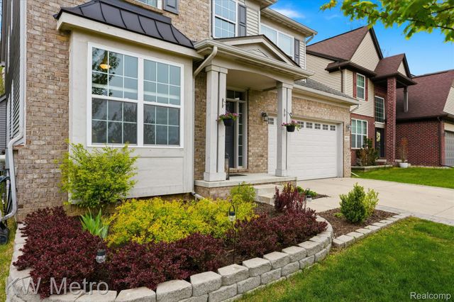 4953 W Stonegate Circle, Orion Charter Township, MI 48359