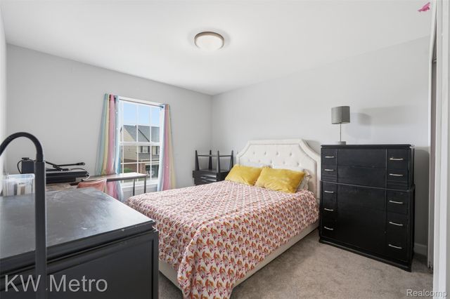 4953 W Stonegate Circle, Orion Charter Township, MI 48359
