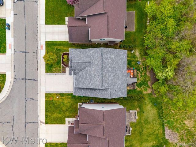 4953 W Stonegate Circle, Orion Charter Township, MI 48359