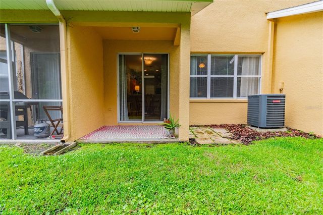 8116 STONE PATH WAY, Tampa, FL 33647
