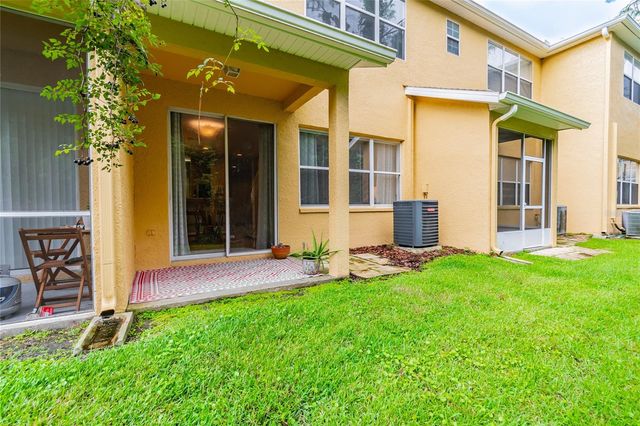 8116 STONE PATH WAY, Tampa, FL 33647