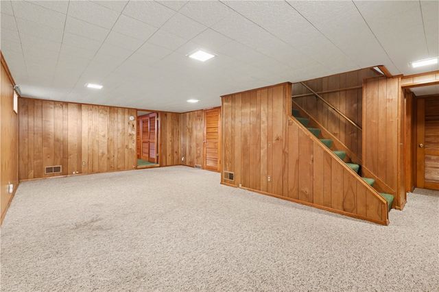 507 Beechwood Drive, East Rochester, NY 14445