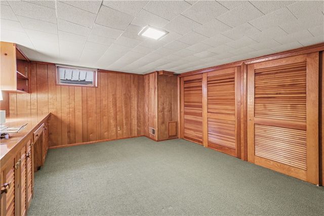507 Beechwood Drive, East Rochester, NY 14445