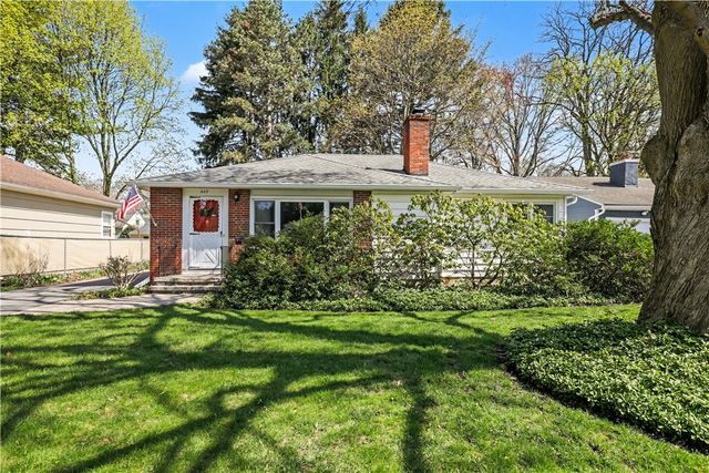 507 Beechwood Drive, East Rochester, NY 14445