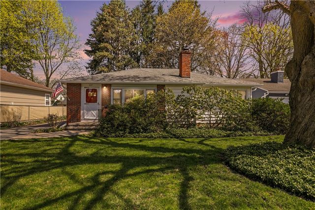 507 Beechwood Drive, East Rochester, NY 14445