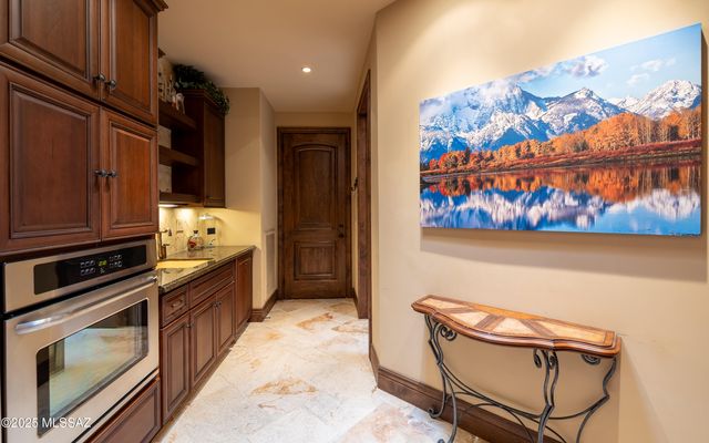 15275 N Silent Vista Court, Marana, AZ 85658