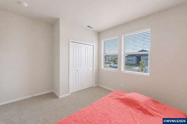 966 Sparrow St, Woodburn, OR 97071