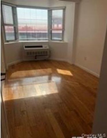 37-20 Prince Street 7G, Flushing, NY 11354