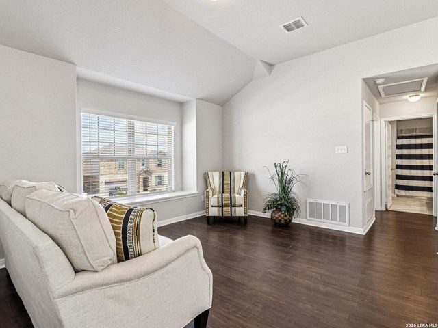 6730 Comanche Band, San Antonio, TX 78233