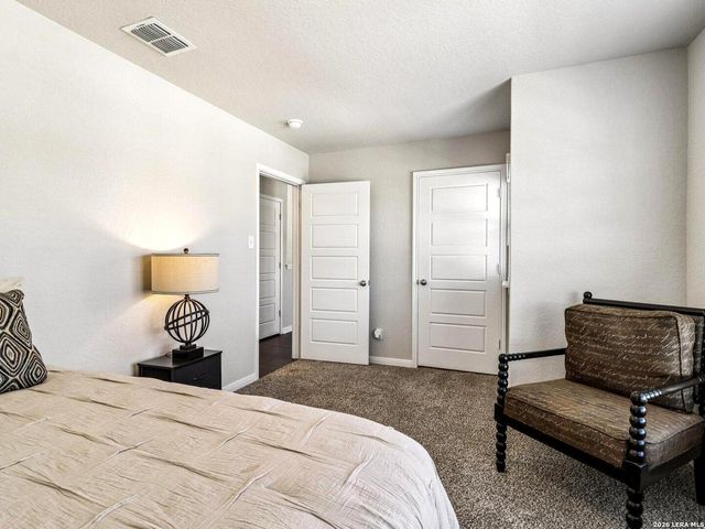 6730 Comanche Band, San Antonio, TX 78233