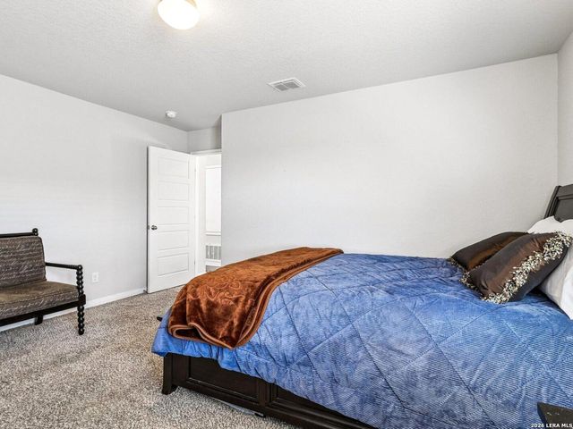 6730 Comanche Band, San Antonio, TX 78233