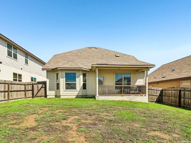 6730 Comanche Band, San Antonio, TX 78233