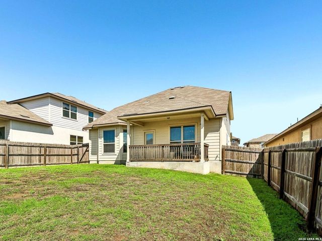 6730 Comanche Band, San Antonio, TX 78233