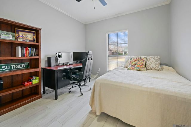 18529 Lake Camellia Ave, Baton Rouge, LA 70817