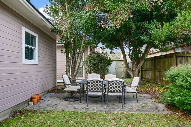 18529 Lake Camellia Ave, Baton Rouge, LA 70817