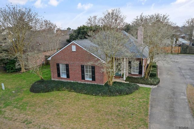 18529 Lake Camellia Ave, Baton Rouge, LA 70817