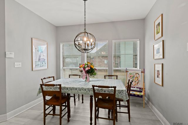 18529 Lake Camellia Ave, Baton Rouge, LA 70817