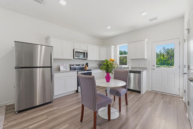 254 Phoenix Drive, Summerville, SC 29486