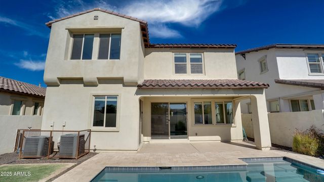 3871 E LOMA VISTA Street, Gilbert, AZ 85295