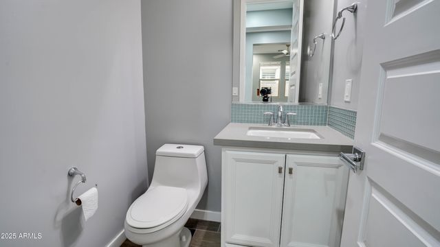 3871 E LOMA VISTA Street, Gilbert, AZ 85295