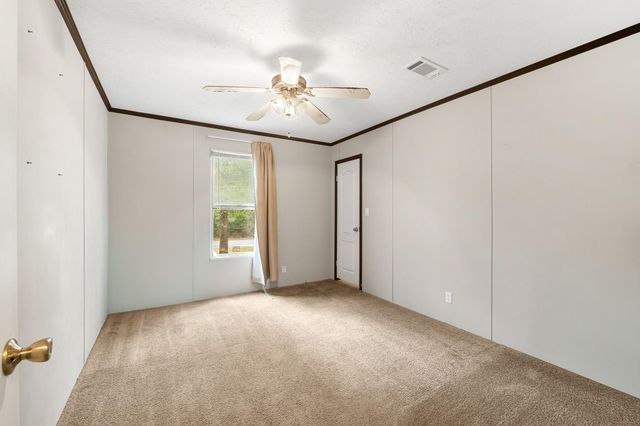 32 Oak Lake, Trinity, TX 75862