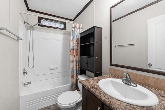 32 Oak Lake, Trinity, TX 75862