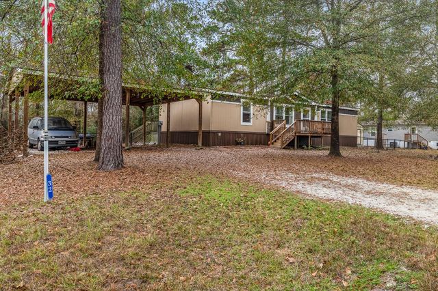 32 Oak Lake, Trinity, TX 75862