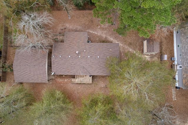 32 Oak Lake, Trinity, TX 75862