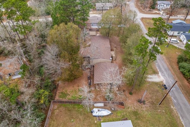 32 Oak Lake, Trinity, TX 75862