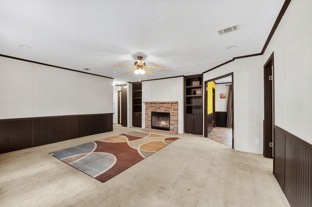 32 Oak Lake, Trinity, TX 75862