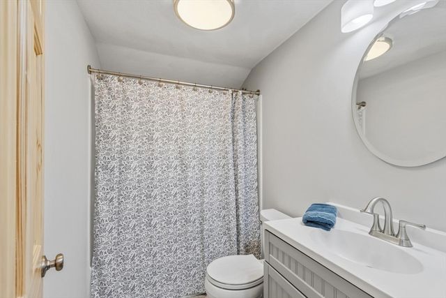 58 Aldrich Rd, Wilmington, MA 01887