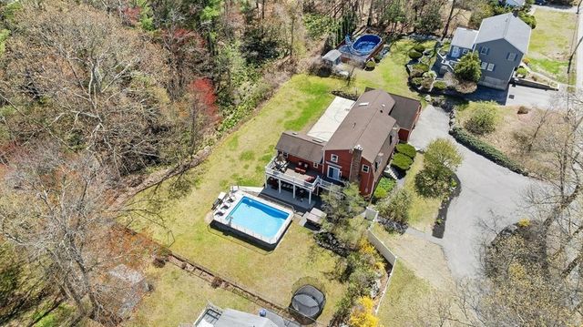 58 Aldrich Rd, Wilmington, MA 01887