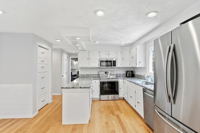 58 Aldrich Rd, Wilmington, MA 01887