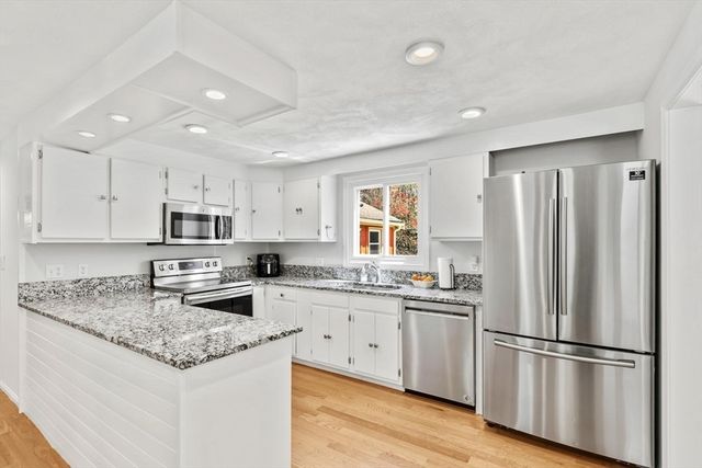 58 Aldrich Rd, Wilmington, MA 01887
