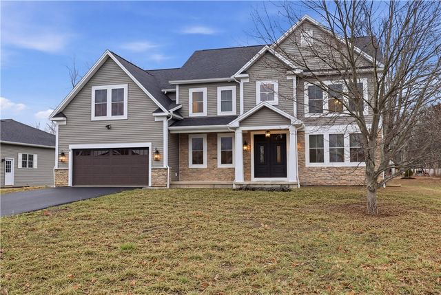 8 Nightfrost Lane, Henrietta, NY 14467