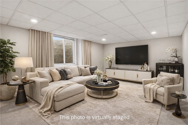 8 Nightfrost Lane, Henrietta, NY 14467