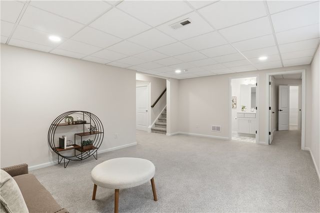 8 Nightfrost Lane, Henrietta, NY 14467