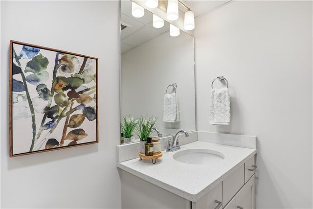 8 Nightfrost Lane, Henrietta, NY 14467