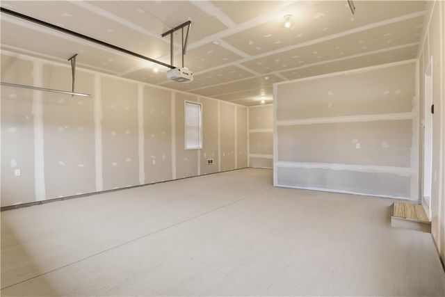 8 Nightfrost Lane, Henrietta, NY 14467