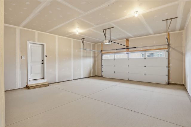 8 Nightfrost Lane, Henrietta, NY 14467