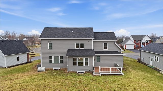 8 Nightfrost Lane, Henrietta, NY 14467
