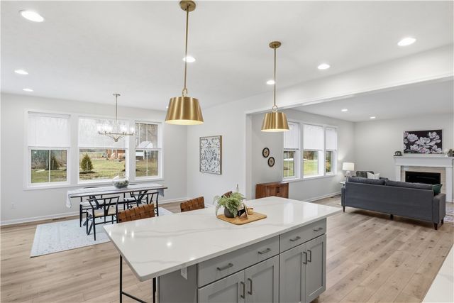 8 Nightfrost Lane, Henrietta, NY 14467