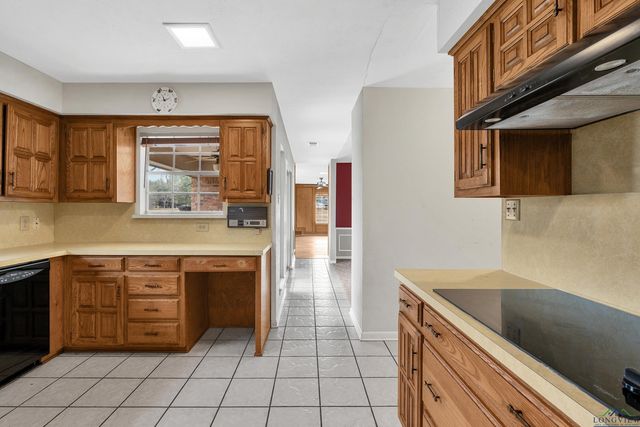 447 Mt. Pleasant Rd., Hallsville, TX 75650