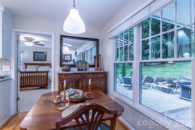 1705 Hummingbird Lane, Hendersonville, NC 28792