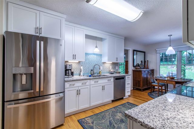 1705 Hummingbird Lane, Hendersonville, NC 28792